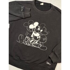 Disney x Uniqlo UT Mickey Mouse Graphic Crewneck Sweatshirt Black Size Medium